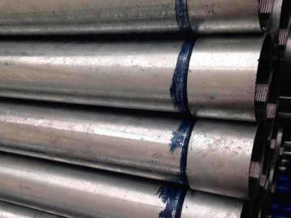 TUBOS GALVANIZADOS À FOGO